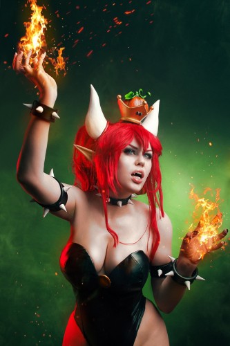  Возбуждающий пятничный косплей с нотками Хэллоуина и авокадо 