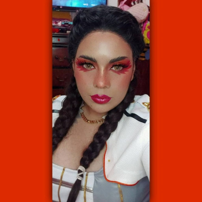 Лучший косплей Лобы из Apex Legends