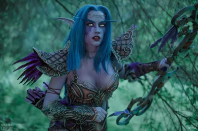 Лучший косплей по World of Warcraft должен иметь при себе настоящих сов!
