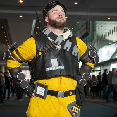 Лучший косплей Миража из Apex Legends