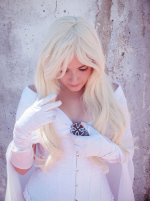 Лучший косплей Эммы Фрост из Marvel