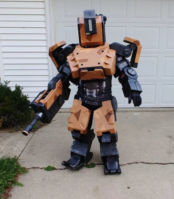 Косплей Бастиона на Хэллоуин Косплей Бастиона на Хэллоуин