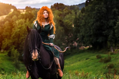 Потрясающее косплей-шоу, доступное только по приглашениям