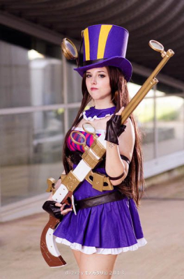 Косплей Кейтлин из «Лиги Легенд»: самый красивый шериф в городе!