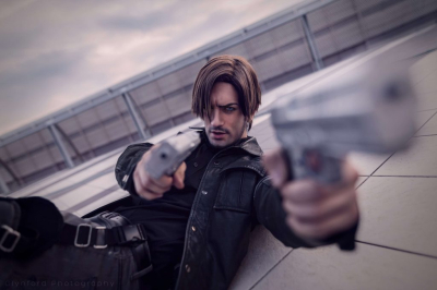 Леон Кеннеди, к вашим услугам