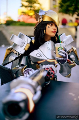 Косплей Overwatch все еще впечатляет