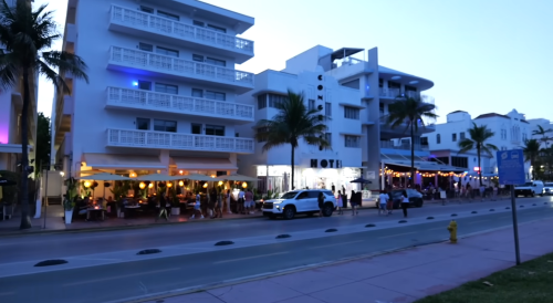 Локации из второго трейлера GTA 6 показали в реальности. Блогер отправился в путешествие и изучил местность Локации из второго трейлера GTA 6 показали в реальности. Блогер отправился в путешествие и изучил местность