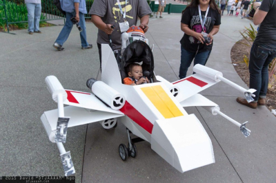 Косплееры изображают технику из Star Wars