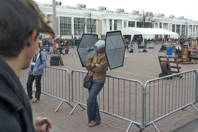 Косплееры изображают технику из Star Wars