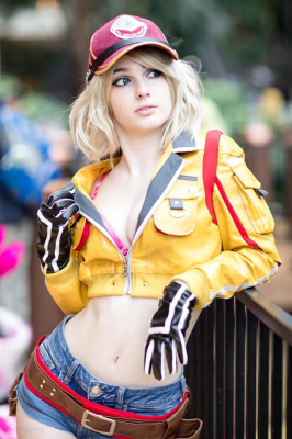 Потрясающий косплей Синди Аурум из Final Fantasy XV