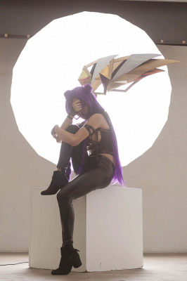 K/DA Kinda — «Самое популярное в мире музыкальное видео Tryhard Cosplay»