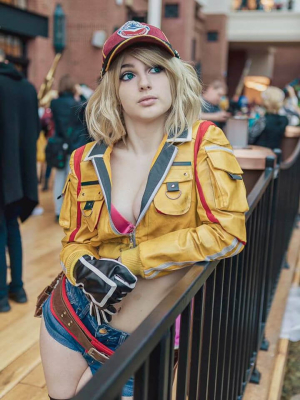 Потрясающий косплей Синди Аурум из Final Fantasy XV