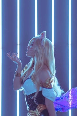 K/DA Kinda — «Самое популярное в мире музыкальное видео Tryhard Cosplay»