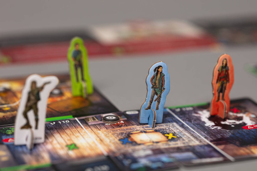 Открылся предзаказ на дополнения «Воспоминания» и «Ох уж эти детки!» для настольной игры «Поколения. Книга Свона»