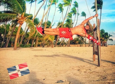 Маккри спешит на помощь Маккри спешит на помощь