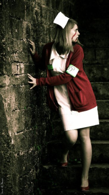 Оживший кошмар Сайлент-Хилла: косплей Лизы Гарленд, который вас не отпустит Оживший кошмар Сайлент-Хилла: косплей Лизы Гарленд, который вас не отпустит