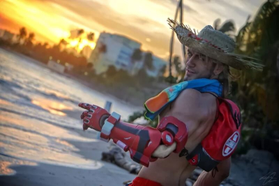 Маккри спешит на помощь Маккри спешит на помощь