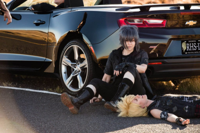 Косплей Final Fantasy штурмует дорогу