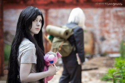 Красивый косплей Марселин из «Времени приключений»