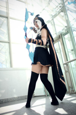 Выпустите несколько стрел по врагам: косплей Эш из «Лиги Легенд» Выпустите несколько стрел по врагам: косплей Эш из «Лиги Легенд»