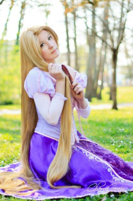 Наш любимый волшебный длинноволосый побег: косплей Рапунцель!