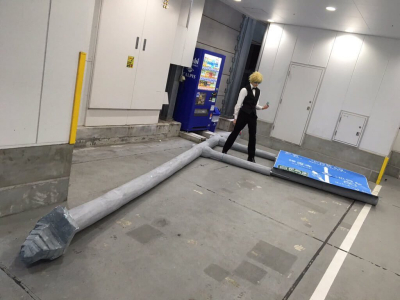 Костюм создать легко, в отличии от реквезита…