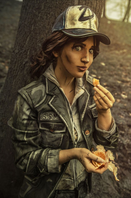 Попрощайтесь с Ходячими Мертвецами косплеем