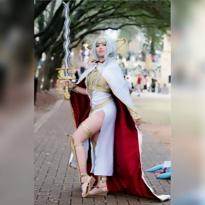 10 потрясающих нарядов Реи из Fire Emblem Three Houses