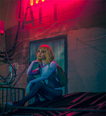 Косплей на Женщину-паука может все, что может оригинал