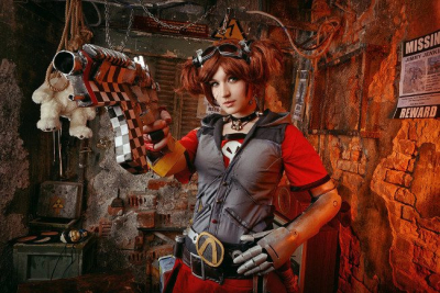 По-настоящему крутой косплей Гейдж Мехромантки!