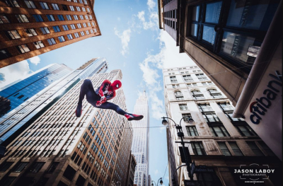 Достань мне фото косплея Человека-паука!