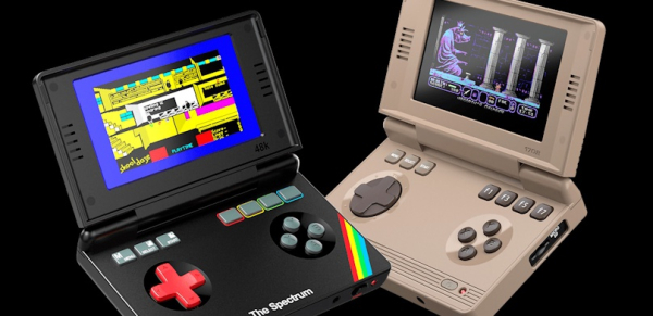 
                Легендарные компьютеры Commodore 64 и ZX Spectrum превратят в портативные игровые приставки
            
