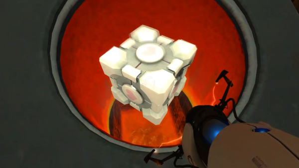 
                Valve запретила продавать кейс для Steam Machine в виде куба-компаньона из Portal
            